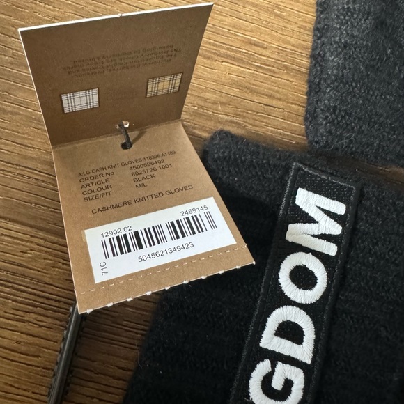 BURBERRY-AUTHENTIC (NWT) Unisex Black Cashmere Knit Gloves with Embroidery - Picture 12 of 15